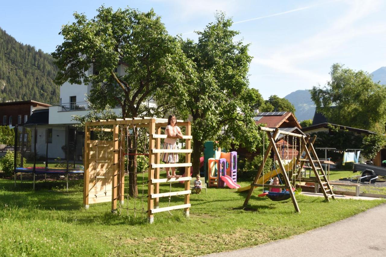 Apart Caecilia Ried im Oberinntal Buitenkant foto